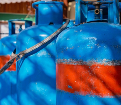 Botijões de gás de cozinha azul